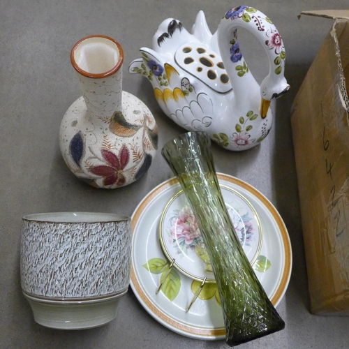 1131 - A collection of mixed glass and china **PLEASE NOTE THIS LOT IS NOT ELIGIBLE FOR POSTING AND PACKING... 