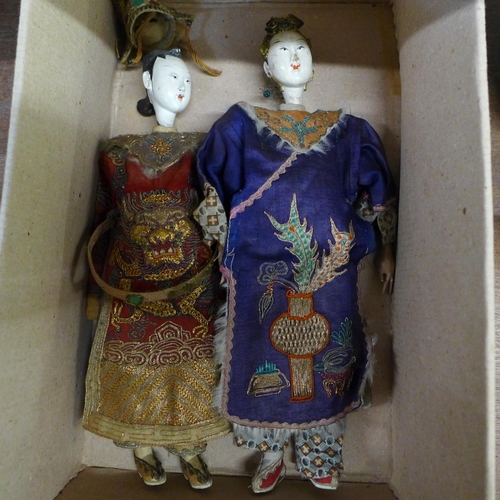 671 - Two antique Chinese opera dolls, height 11
