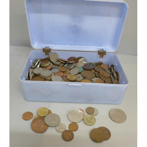 684 - A box of British and foreign coins