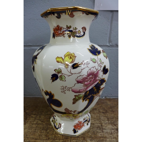 803 - A Mason's Mandalay vase, 31cm