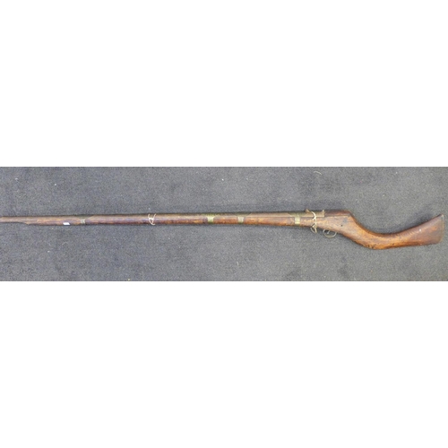 812 - A large Arabian moukahla musket, a/f