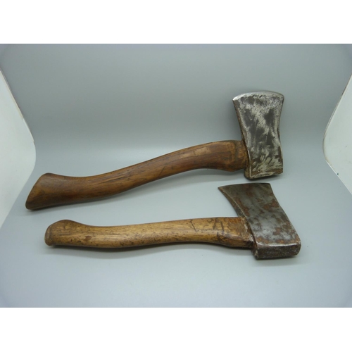 818 - A WWI Russwin axe, marked Russwin,(Russell Irwin) and a sapper axe