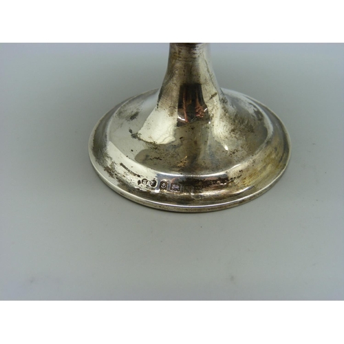 826 - A pierced silver comport, Birmingham 1915, 73g, height 8.5cm