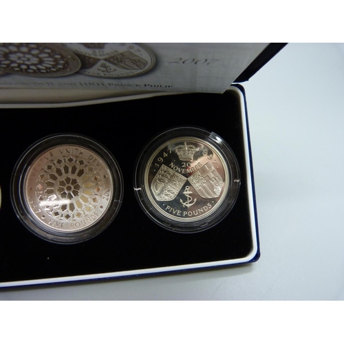 838 - A Royal Mint 2007 Diamond Wedding Anniversary silver proof coin set, 3x 925 silver, each 28.28g