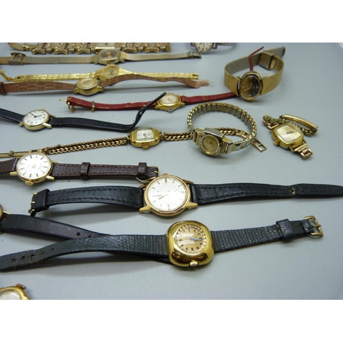 882 - A collection of lady's wristwatches