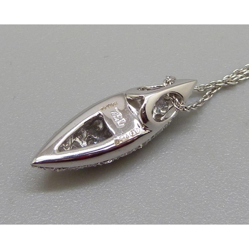 942 - An 18ct white gold pendant and chain, 39 brilliant cut diamonds, total diamond weight 1ct, 3.3g