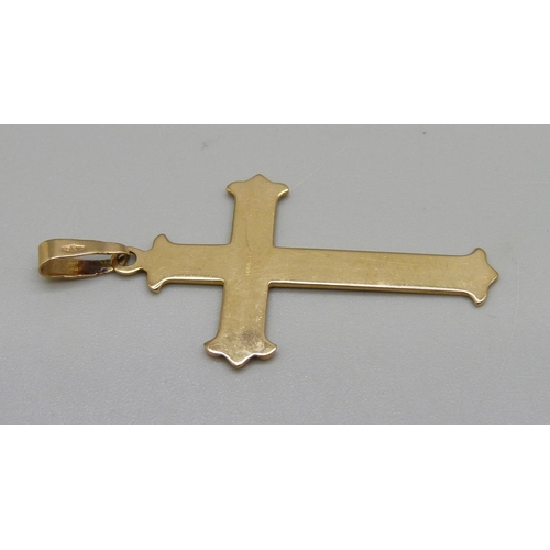 947 - A 9ct gold cross pendant, 25mm wide, 3g