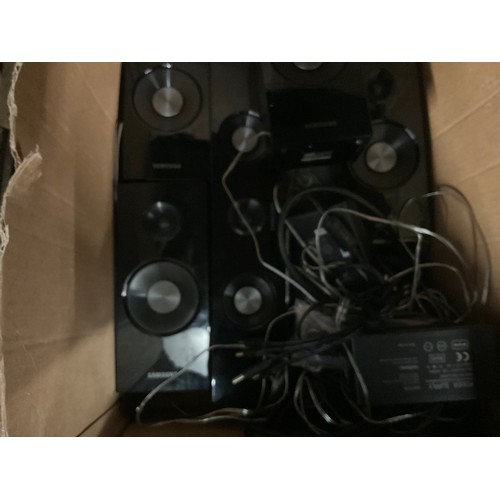 2207 - Job lot of assorted hi-fi equipment