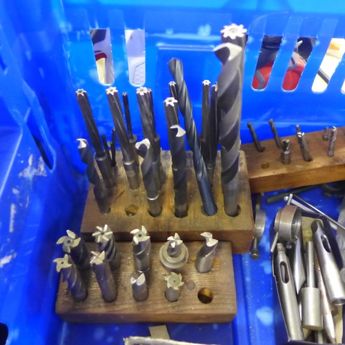 2094a - Approx. 120 engineering & metalworking lathe tools