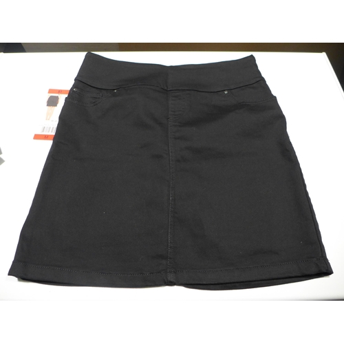 3145 - Women's S.C. & Co. medium black denim skirts * this lot is subject to VAT