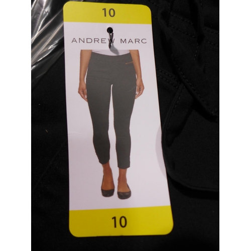 3187 - Women's black leggings and trousers, various sizes & styles * this lot is subject to VAT