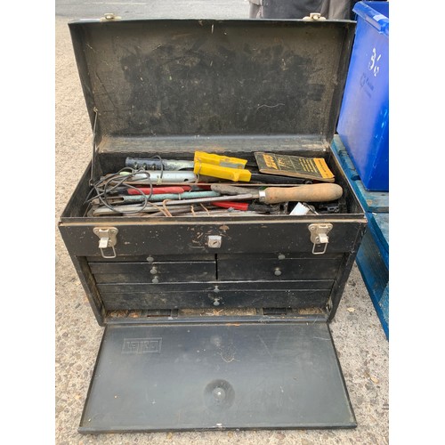 2002 - Metal tool chest with approx. 100 tools