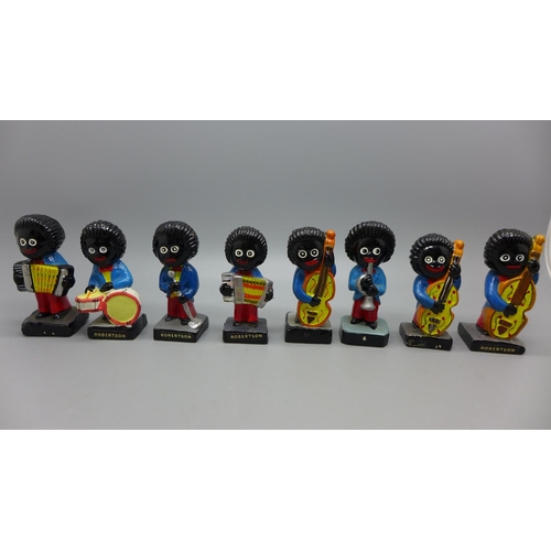 641 - Thirteen Robertsons advertising band figures, four boxed and two drinking glasses with New Orleans j... 