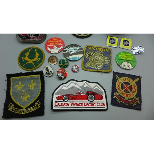 644 - Assorted badges including motoring, etc.