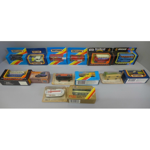 697 - Matchbox and other die-cast model vehicles, boxed (14)