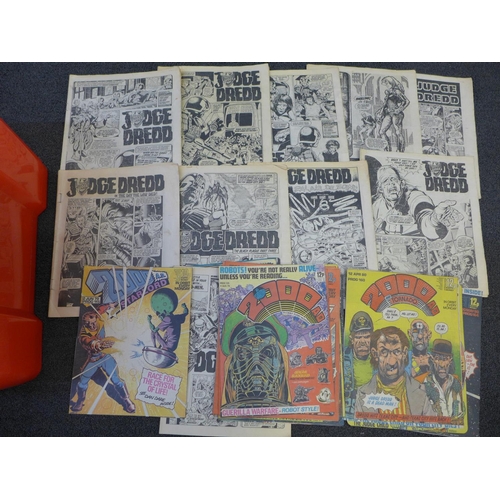 712 - A collection of 1970s and 1980s Judge Dredd and 2000AD comics