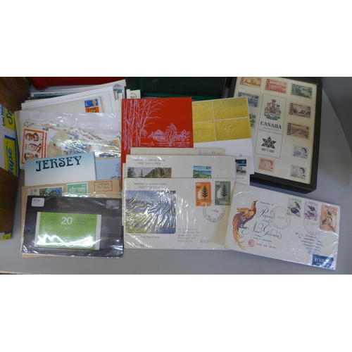 721 - Stamps:- box of stamp albums, covers, etc.