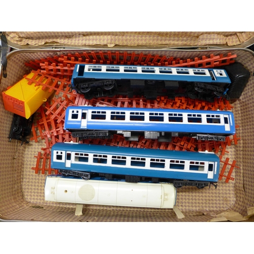 774A - Tri-ang 'Big Big Train' model rail locomotive, three coaches, one a/f, circus wagon, track with poin... 