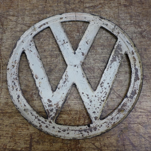 791 - A 1970's VW bonnet sign, 25cm