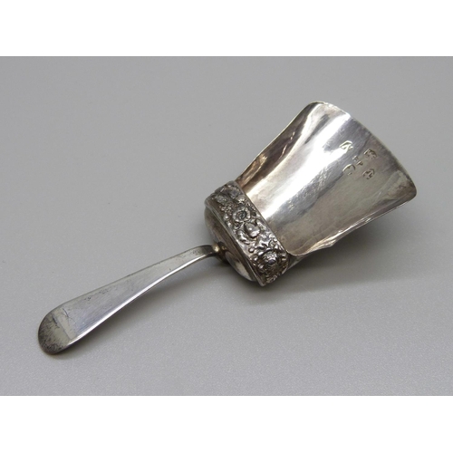 830 - A silver caddy spoon, Samuel Pemberton, Birmingham 1822