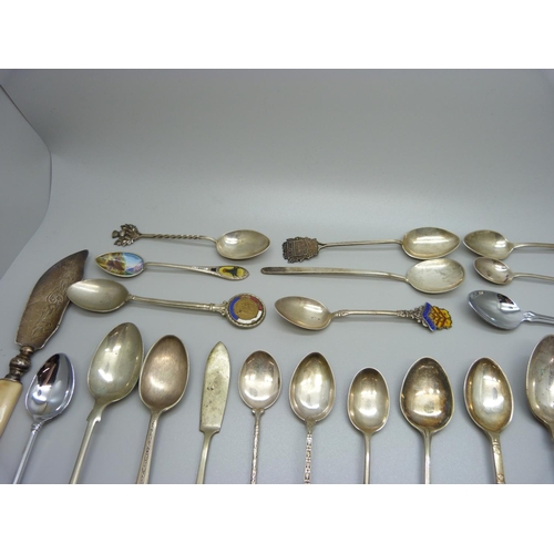 853 - A collection of silver spoons, 161g, a Victorian silver preserve knife and other spoons, etc.