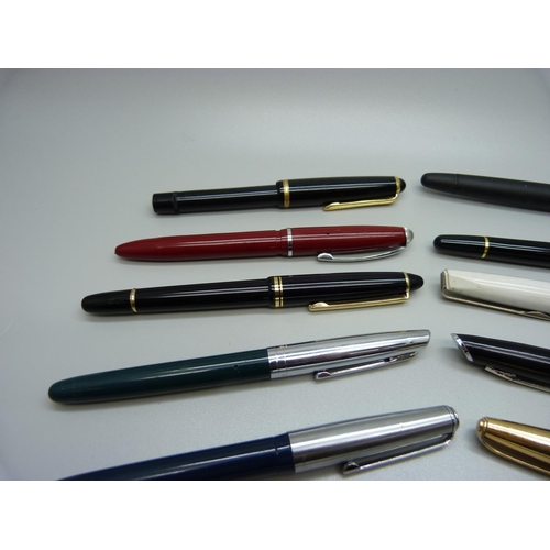 876 - Eleven pens, many with iridium nibs