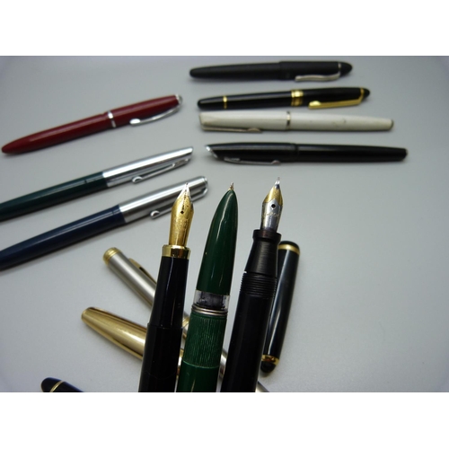 876 - Eleven pens, many with iridium nibs