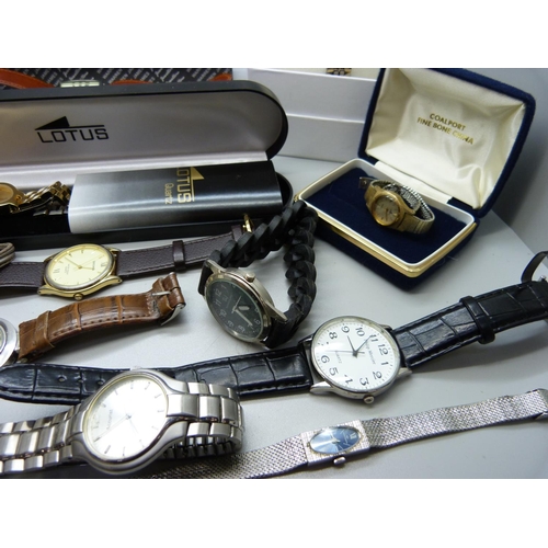 886 - Assorted wristwatches including Seiko and Rotary