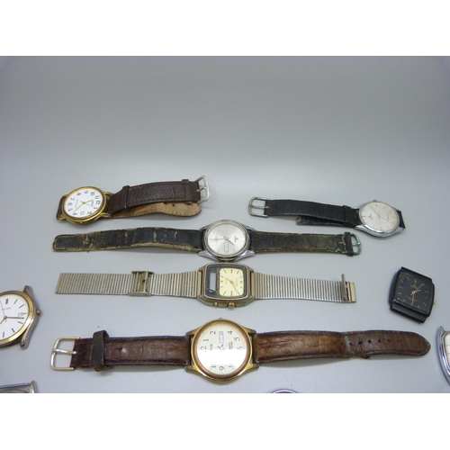 957 - A collection of eleven Lorus and four Pulsar wristwatches