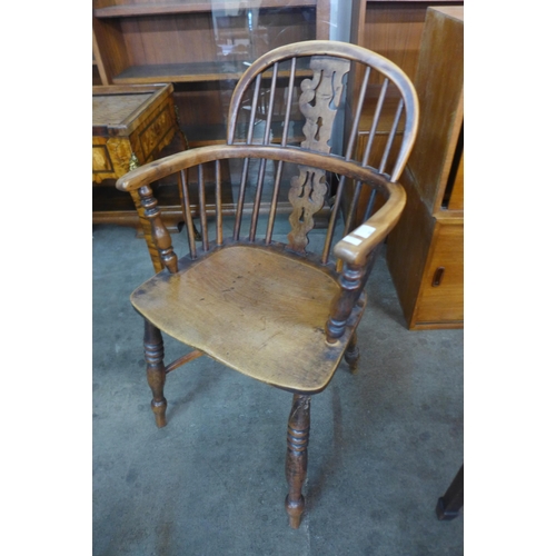 186 - A 19th Century elm and yew wood Windsor chair, a/f