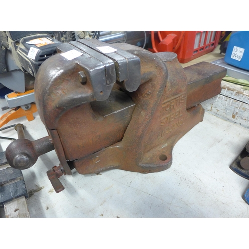 2015 - Fortis No 12 forged steel bench vice