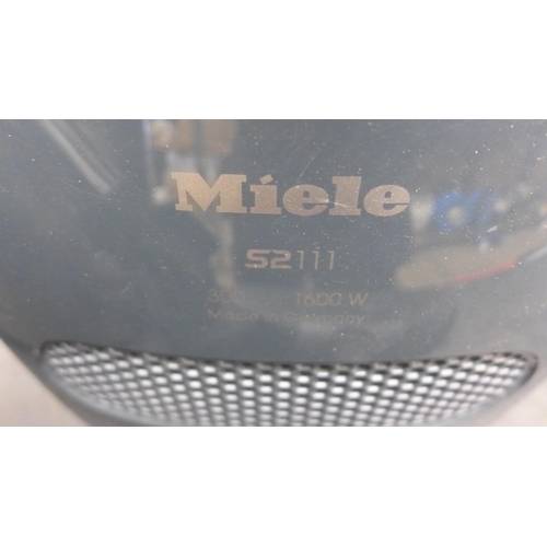 2268 - Grey Miele S211 300 1600w with floor tool and rotary brush tool - W