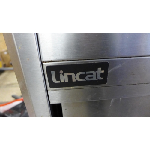 2315 - Lincat stainless steel commercial food warmer/heater - W - with qty. of shelving and stainless inner... 