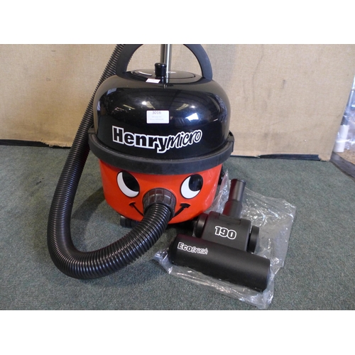 3016 - Henry Micro Hi-Flo Vacuum Cleaner 900671/Hvr200M , Original RRP �129.99 + vat             (269-302) ... 