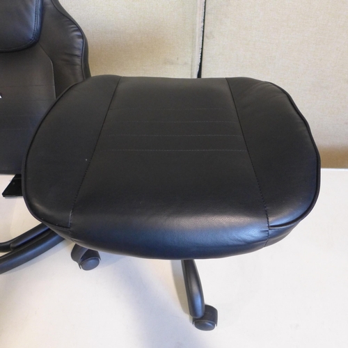 3027 - Bts Chair Ii  Model 51551 (NO FIXINGS) (269-288)   * This lot is subject to vat