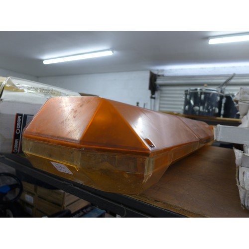 2115a - Amber-white roof light (car/van/lorry)