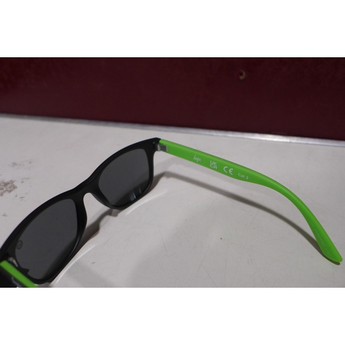 3120 - Hype Kids Clam Sunglasses (269-297)   * This lot is subject to vat