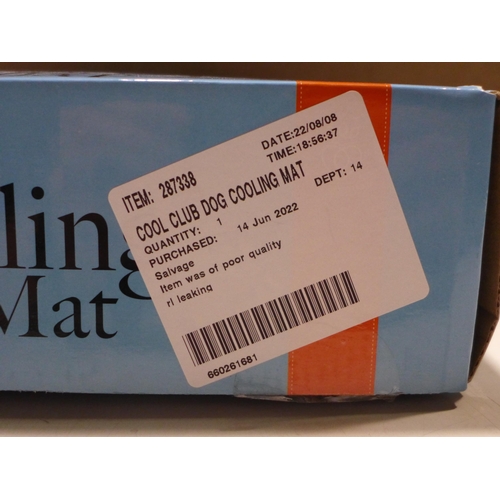 3141 - Cool Club Dog Cooling Mat xL (268-54)   * This lot is subject to vat