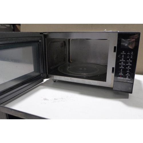 3149 - Panasonic Combi Microwave   Nn-Ct56Jbbpq , Original RRP £164.99 + vat          (268-67)   * This lot... 