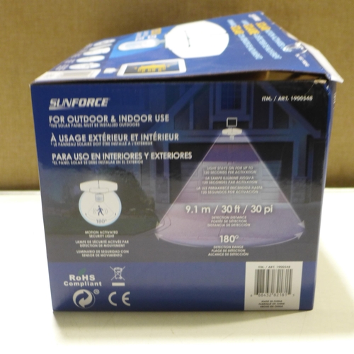 3163 - 1500 Lumen Solar Light   Triple Head (268-181)   * This lot is subject to vat