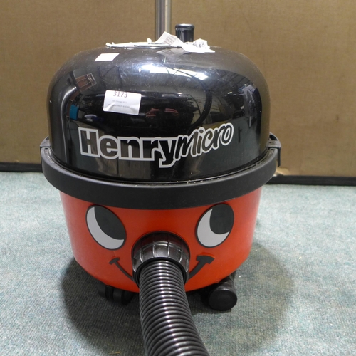 3173 - Henry Micro Hi-Flo Vacuum Cleaner 900671/Hvr200M , Original RRP £129.99 + vat         (268-146)   * ... 