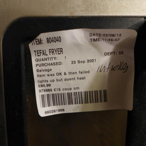 3230 - Tefal Fryer (268-103)   * This lot is subject to vat