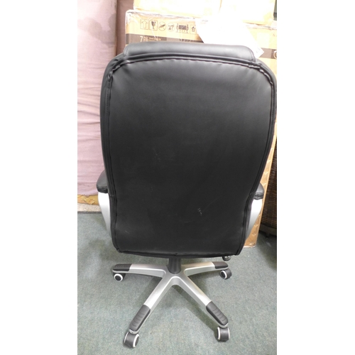 3280 - Songmics office chair, original RRP £130