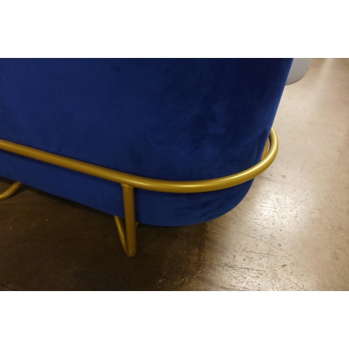 1367 - A blue upholstered storage stool