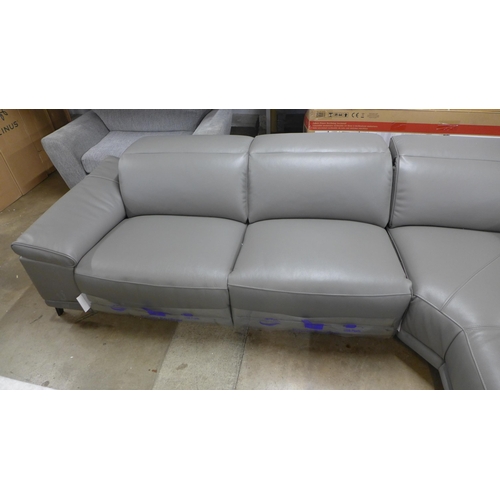 1407 - Kmc.772 2Pc Leather   W22Sectional - Winter Fy22  , Original RRP £2083.33 + vat  ( 4147-29)  * This ... 