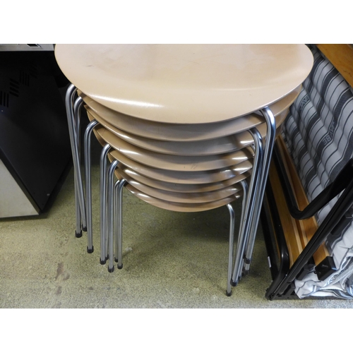 1547 - Seventeen plywood and chrome stacking chairs