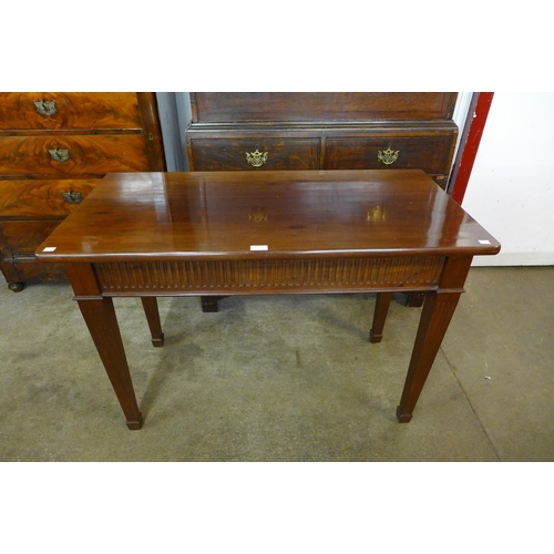 101 - A Regency style mahogany serving table