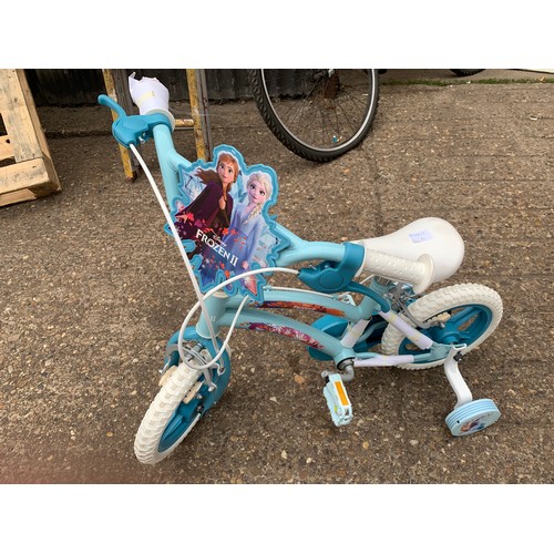 2214 - Frozen II Disney children's bike with stabilisers & chain guard - unused