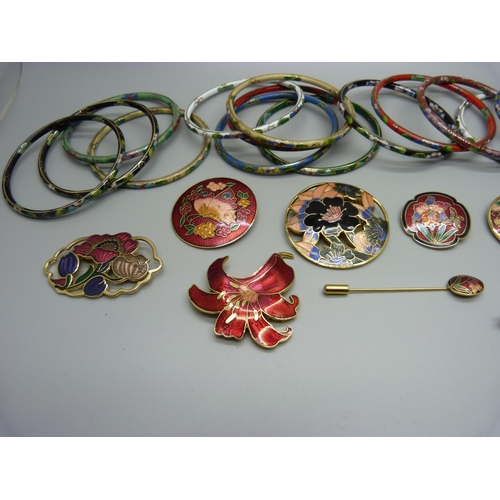 1007 - Cloisonne enamelled jewellery, twenty bangles and nine brooches