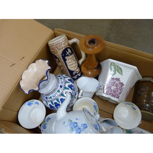 1073 - A small coffee service with tray, Colclough tea ware, etc. **PLEASE NOTE THIS LOT IS NOT ELIGIBLE FO... 